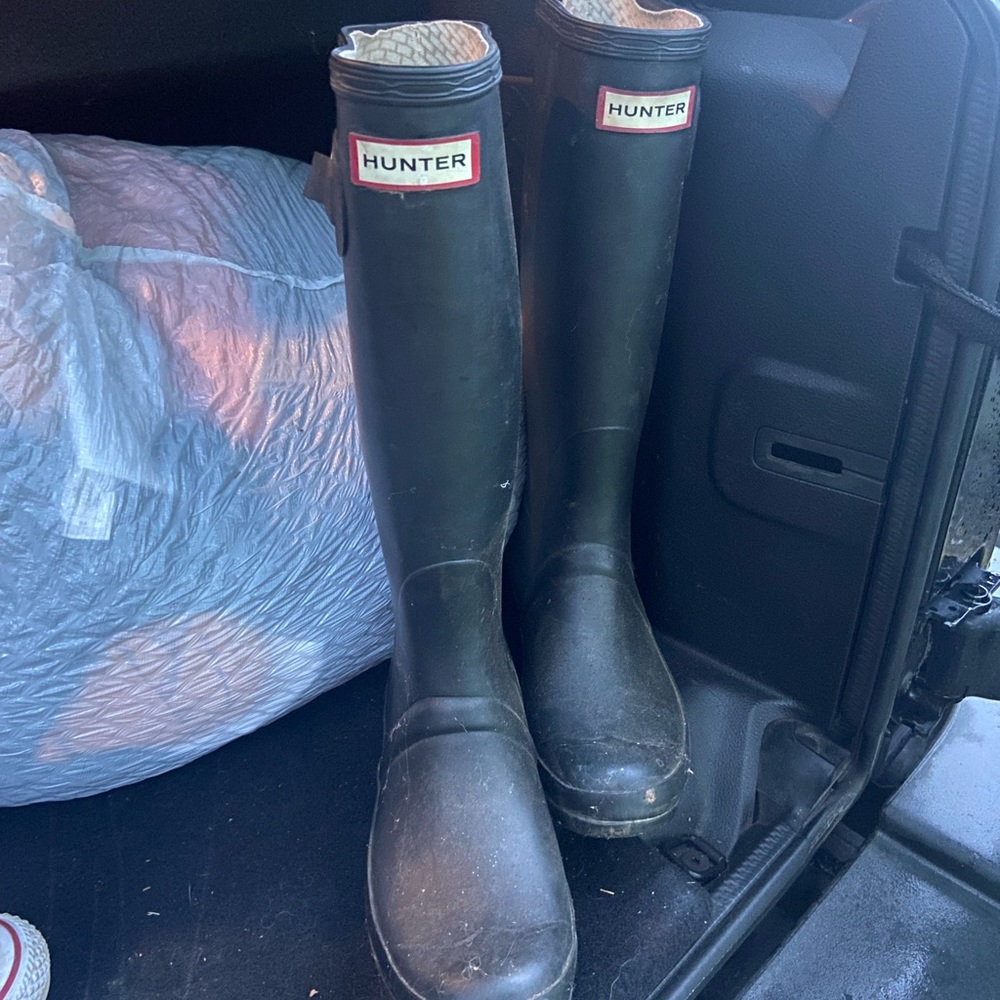 Tall matte black hunter boots